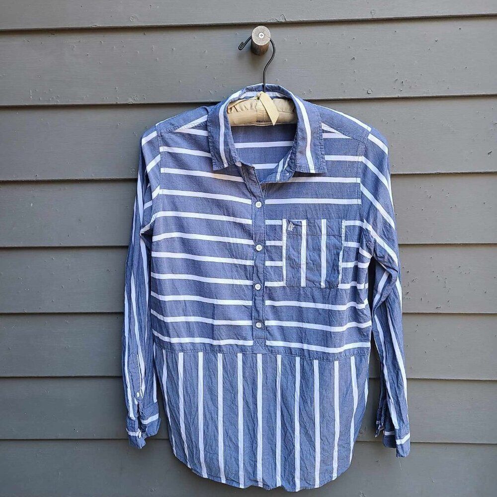 Abercrombie & Fitch Blue White Stripe Button Down Blouse Size Medium - Picture 8 of 10